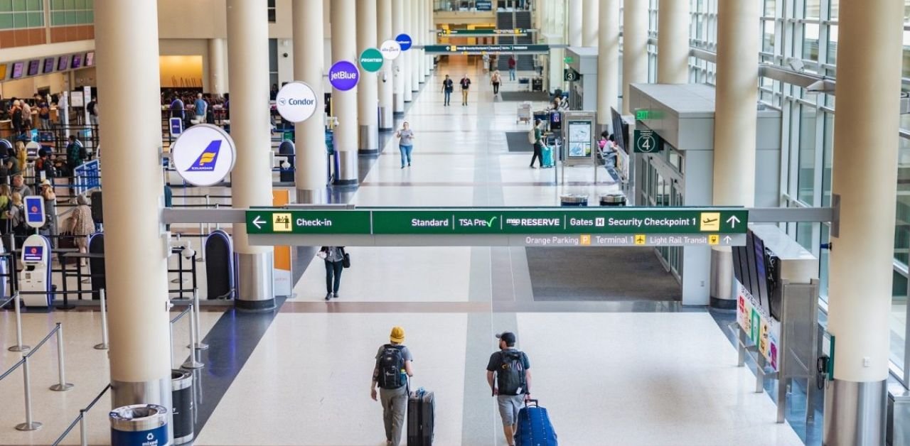 Hawaiian Airlines Minneapolis–Saint Paul International Airport