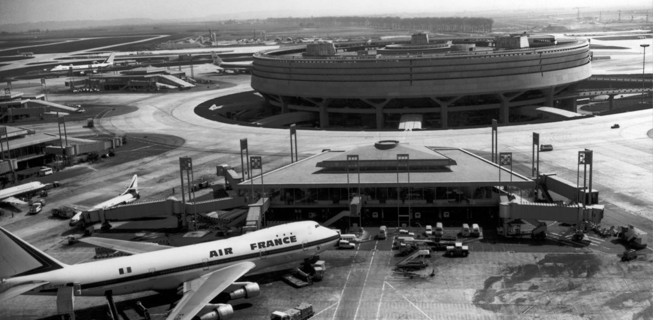 IcelandAir Charles de Gaulle Airport