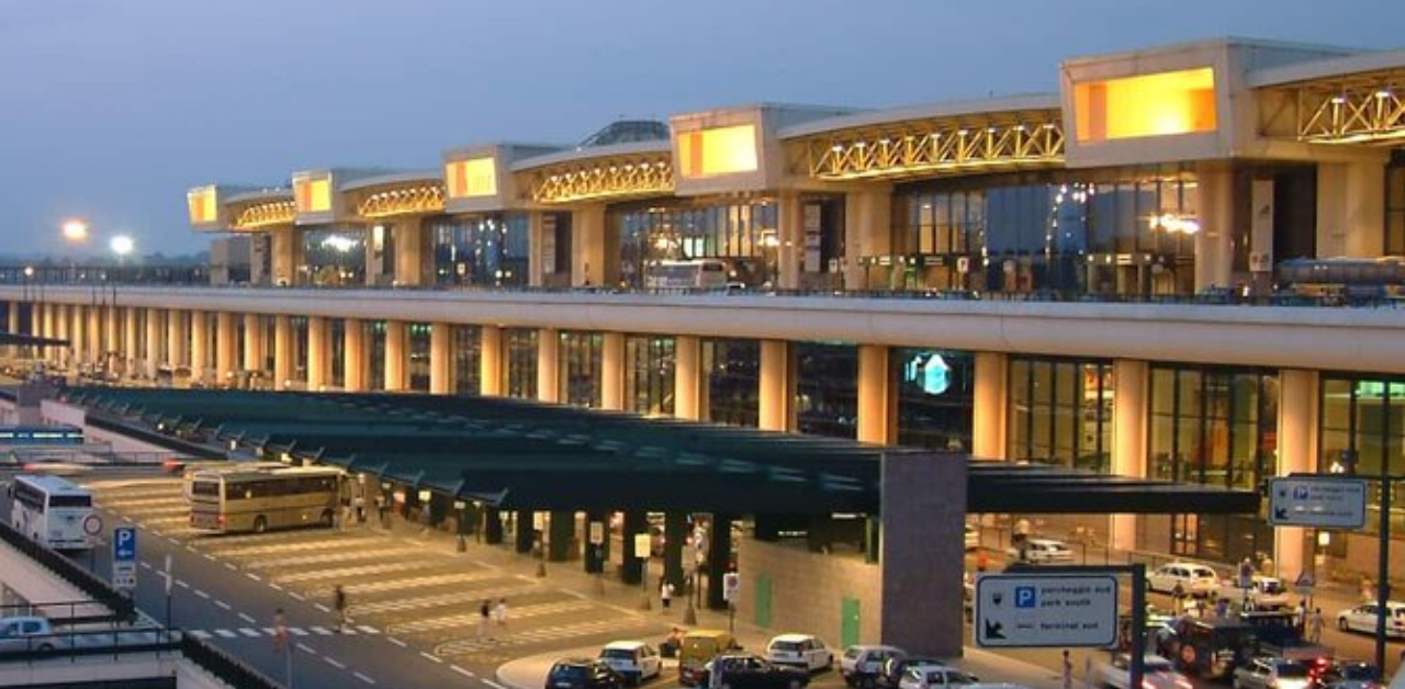 IcelandAir Milan Malpensa Airport