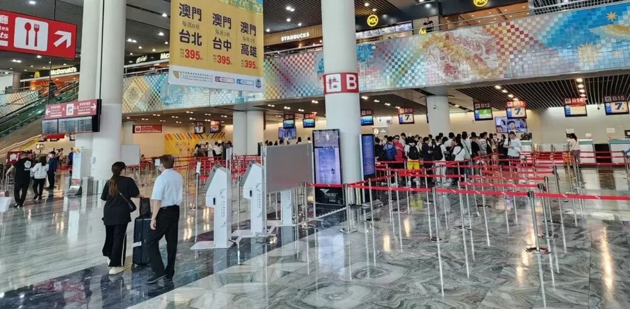 Eva Air Macau Airport